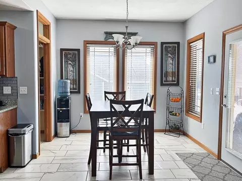 3225 Wheat Ridge St, Williston, ND 58801 photo 8