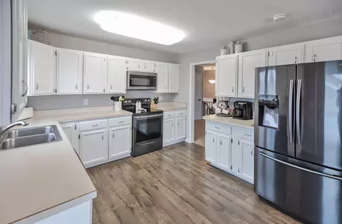 2017 7th Ave E, Williston, ND 58801 photo 7