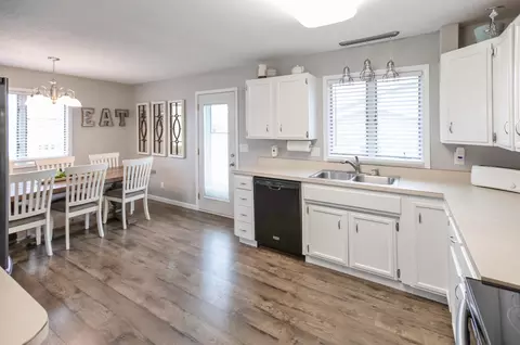 2017 7th Ave E, Williston, ND 58801 photo 6