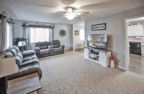 2017 7th Ave E, Williston, ND 58801 photo 4