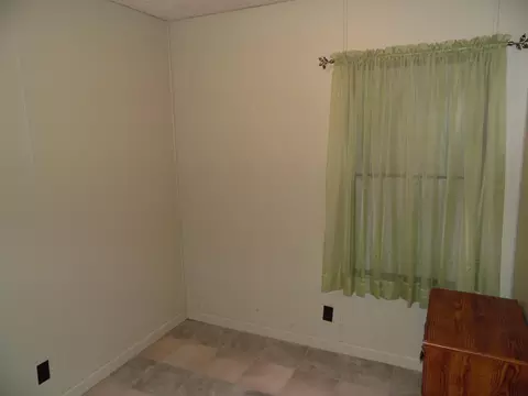3302 9th Ave E, Williston, ND 58801 photo 14