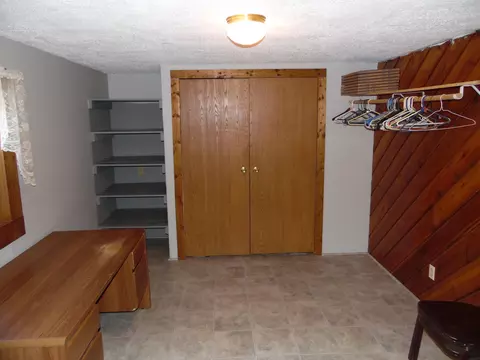 3302 9th Ave E, Williston, ND 58801 photo 4
