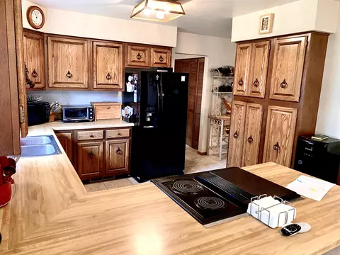 901 18th St W, Williston, ND 58801 photo 28