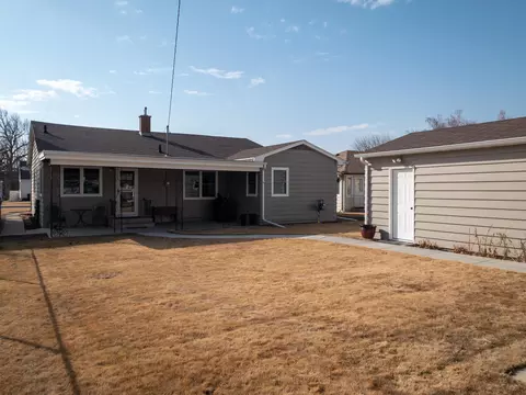 916 2nd Ave E, Williston, ND 58801 photo 35