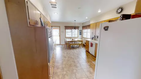 916 2nd Ave E, Williston, ND 58801 photo 9