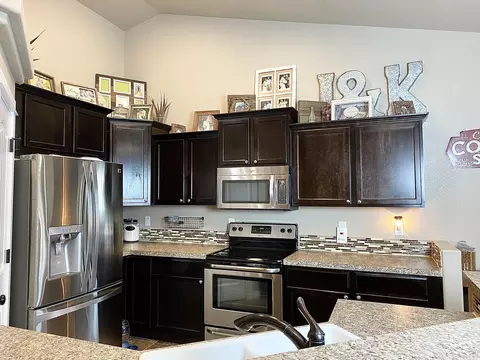 2809 24th St W, Williston, ND 58801 photo 9