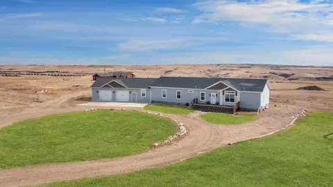 13256 53rd Ln NW, Williston, ND 58801 photo 5