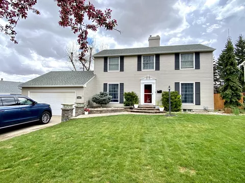 1508 E Hillcourt, Williston, ND 58801 photo 1