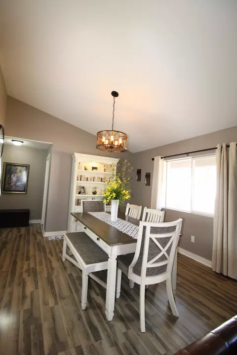 2802 25th St W, Williston, ND 58801 photo 5