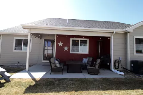 2802 25th St W, Williston, ND 58801 photo 35