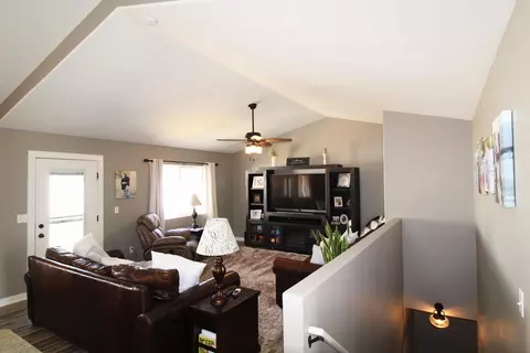 2802 25th St W, Williston, ND 58801 photo 3