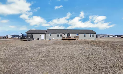 13352 Mountain Meadow Ln, Williston, ND 58801 photo 6