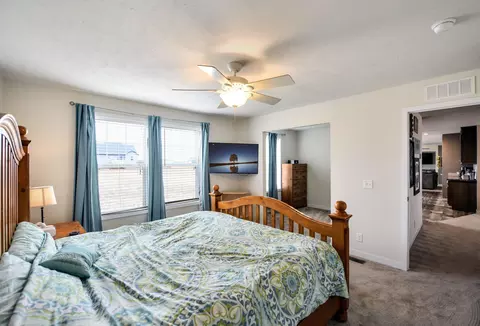 13352 Mountain Meadow Ln, Williston, ND 58801 photo 21