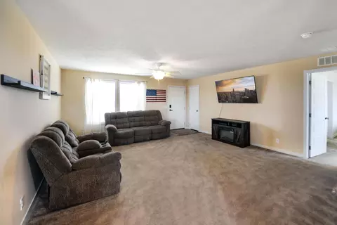 13352 Mountain Meadow Ln, Williston, ND 58801 photo 22