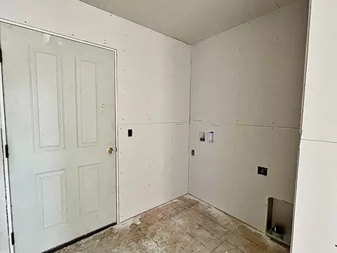 13352 River Meadow St, Williston, ND 58801 photo 10