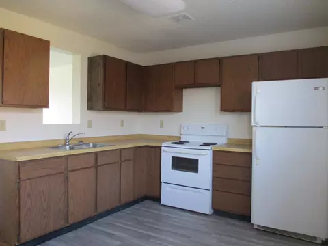 1810 30th St W, Williston, ND 58801 photo 7