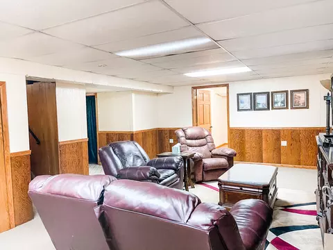 417 9th St E, Williston, ND 58801 photo 18