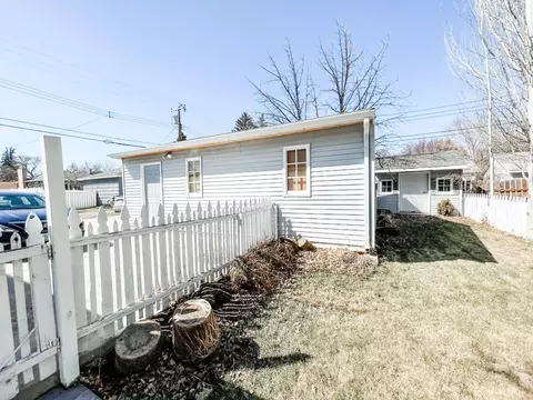 417 9th St E, Williston, ND 58801 photo 27