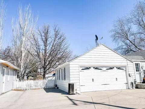 417 9th St E, Williston, ND 58801 photo 31