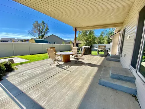 2121 Bison Dr, Williston, ND 58801 photo 42