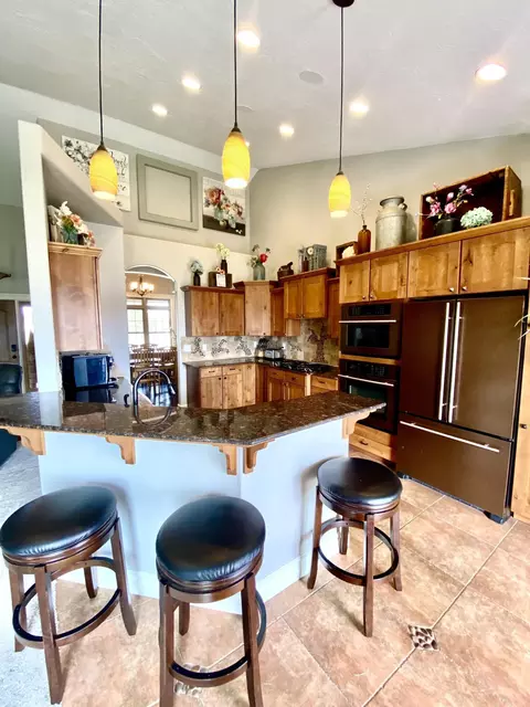 2121 Bison Dr, Williston, ND 58801 photo 8