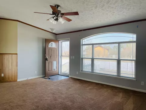 7301 1st Ave E, Williston, ND 58801 photo 2