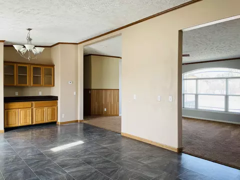 7301 1st Ave E, Williston, ND 58801 photo 3