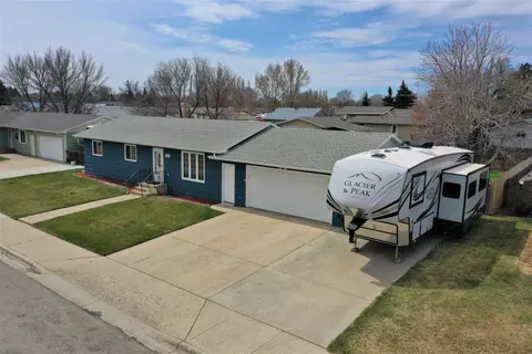2107 7th Ave E, Williston, ND 58801 photo 64