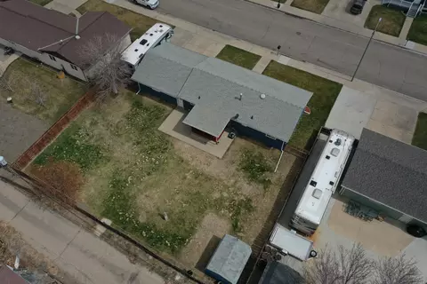 2107 7th Ave E, Williston, ND 58801 photo 9