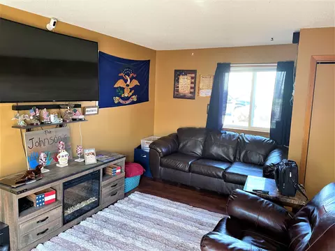 1805 31st St W, Williston, ND 58801 photo 11