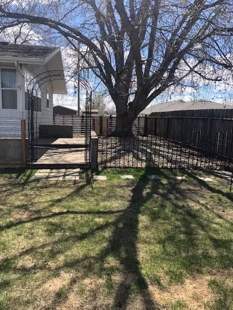 2201 1st Ave E, Williston, ND 58801 photo 8