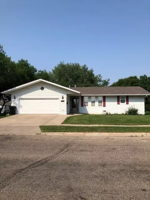 2201 1st Ave E, Williston, ND 58801 photo 89