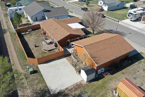 2110 20th Ave W, Williston, ND 58801 photo 28
