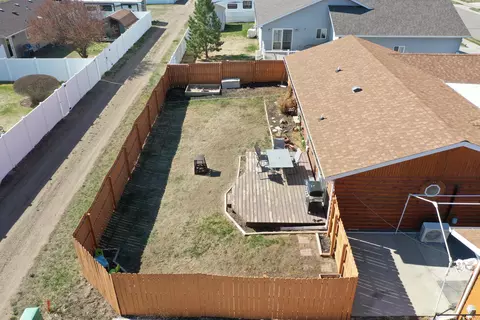 2110 20th Ave W, Williston, ND 58801 photo 24