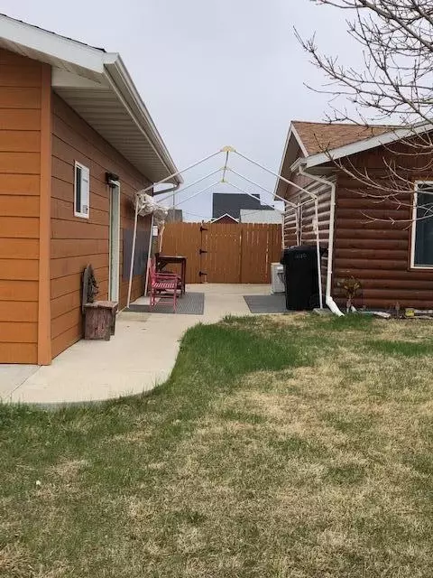 2110 20th Ave W, Williston, ND 58801 photo 25