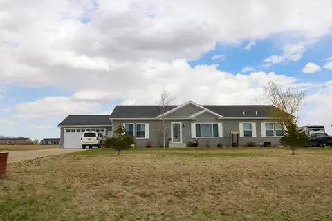 5464 Nicholas Ave, Williston, ND 58801 photo 1