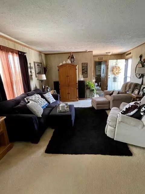 1920 37th St W, Williston, ND 58801 photo 8