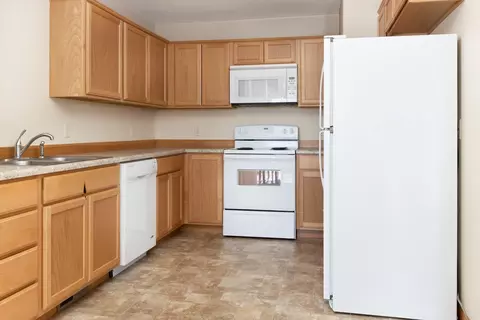 802 Nighthawk Dr, Stanley, ND 58784 photo 5