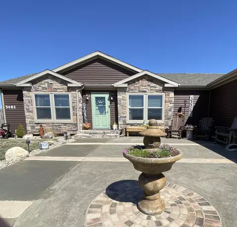 5482 Mathew Ave, Williston, ND 58801 photo 3
