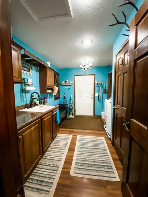 5482 Mathew Ave, Williston, ND 58801 photo 11