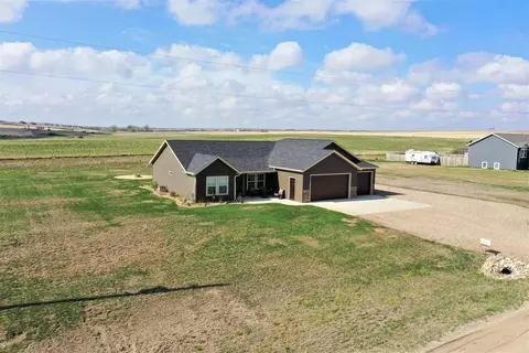 13682 Redwood Way, Williston, ND 58801 photo 41