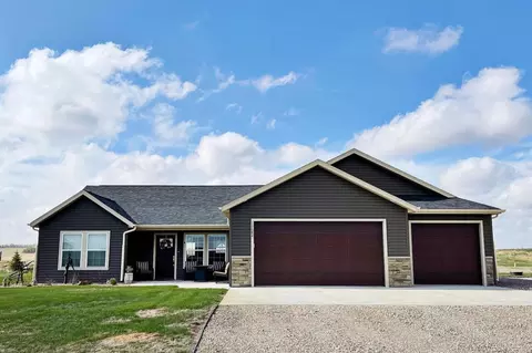 13682 Redwood Way, Williston, ND 58801 photo 67