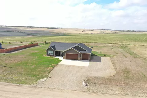 13682 Redwood Way, Williston, ND 58801 photo 60