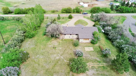 7301 3rd Ave E, Williston, ND 58801 photo 4