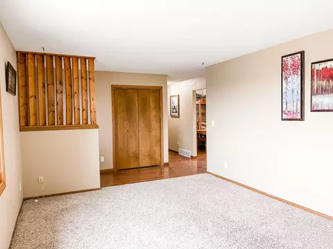 7301 3rd Ave E, Williston, ND 58801 photo 6