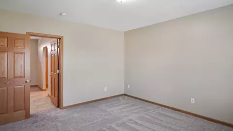 14014 Madison Ln, Williston, ND 58801 photo 18