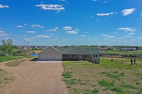 14014 Madison Ln, Williston, ND 58801 photo 3