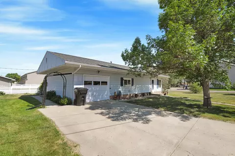 902 Reclamation Dr, Williston, ND 58801 photo 12