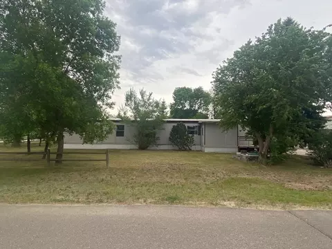 4116 3rd Ave E, Williston, ND 58801 photo 1