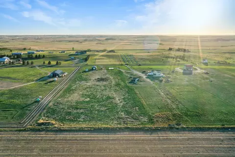 5824 132nd Dr NW, Williston, ND 58801 photo 4